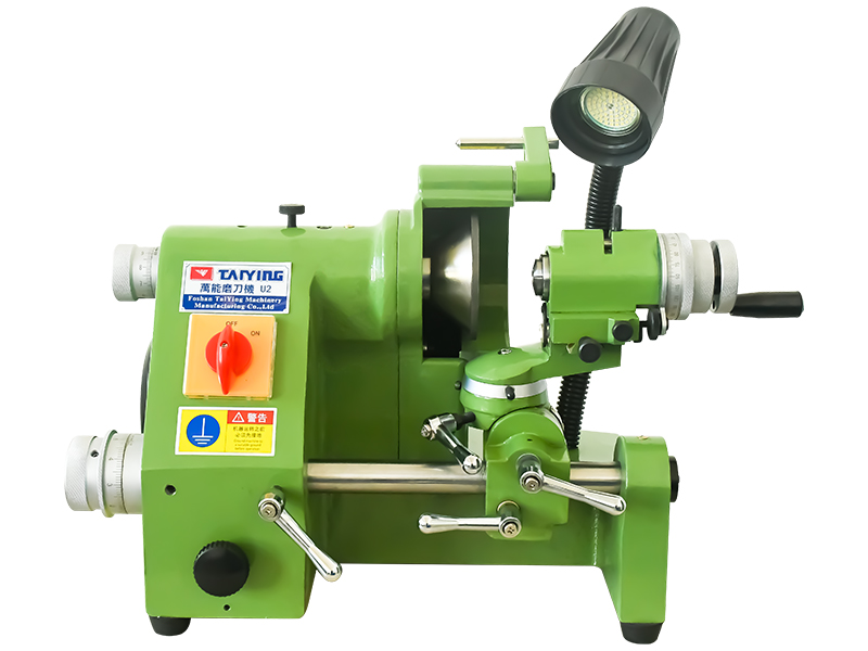 How to adjust the scale on the tool holder body of the grinder?